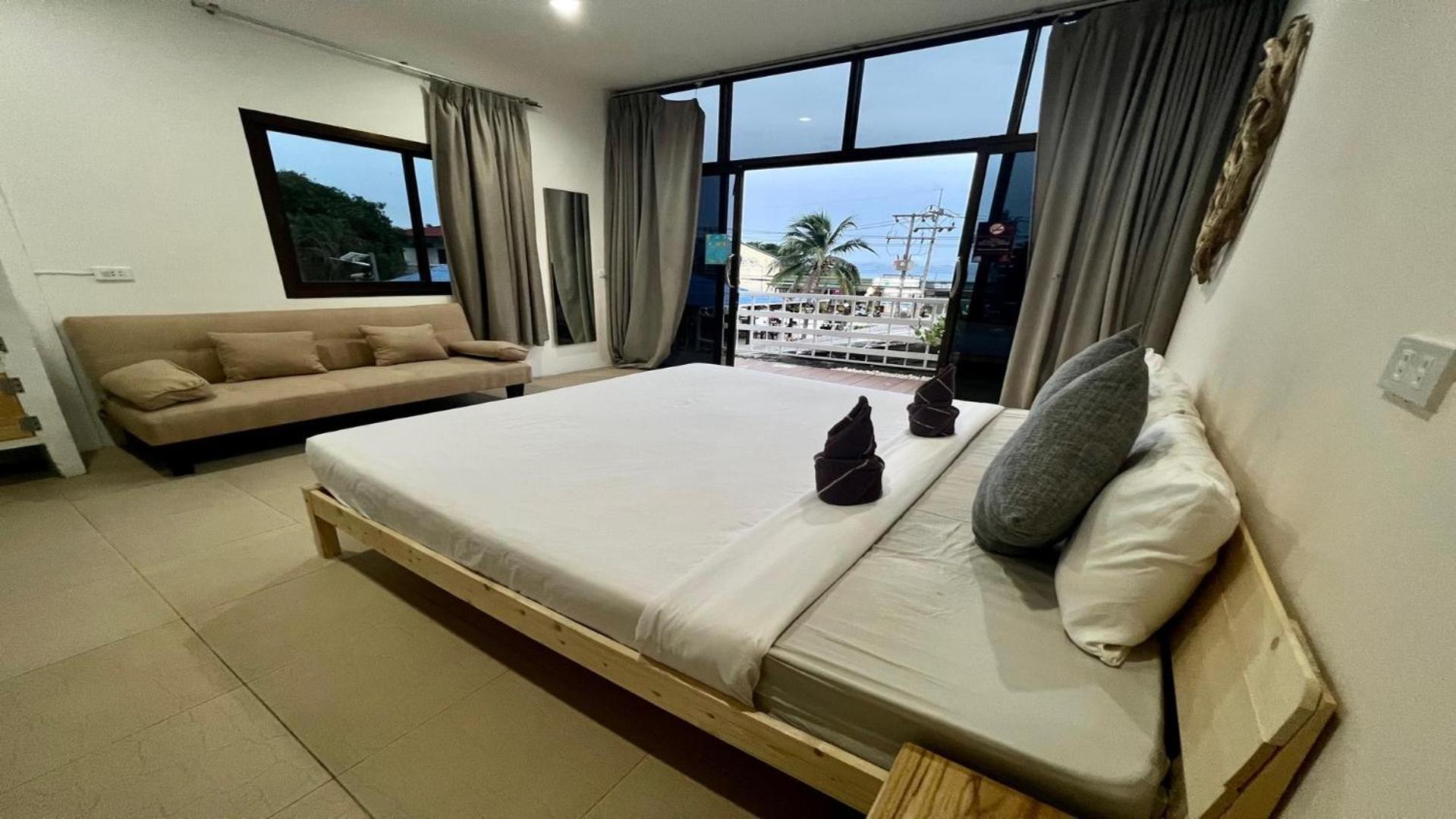 Hostel Leo Baan Tai